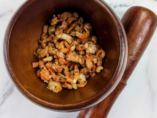 Banh It Man Step 2 Prepare Dried Shrimp