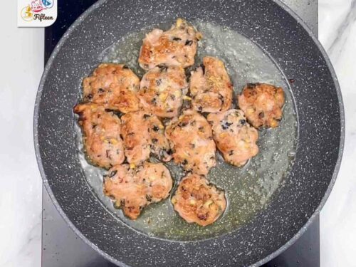 Bun Oc Step 8 Fry Snail Patties