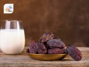 Dates with Milk